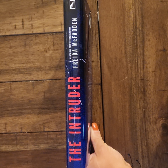 The Intruder by Freida McFadden Hardcover Book - Picture 3 of 4